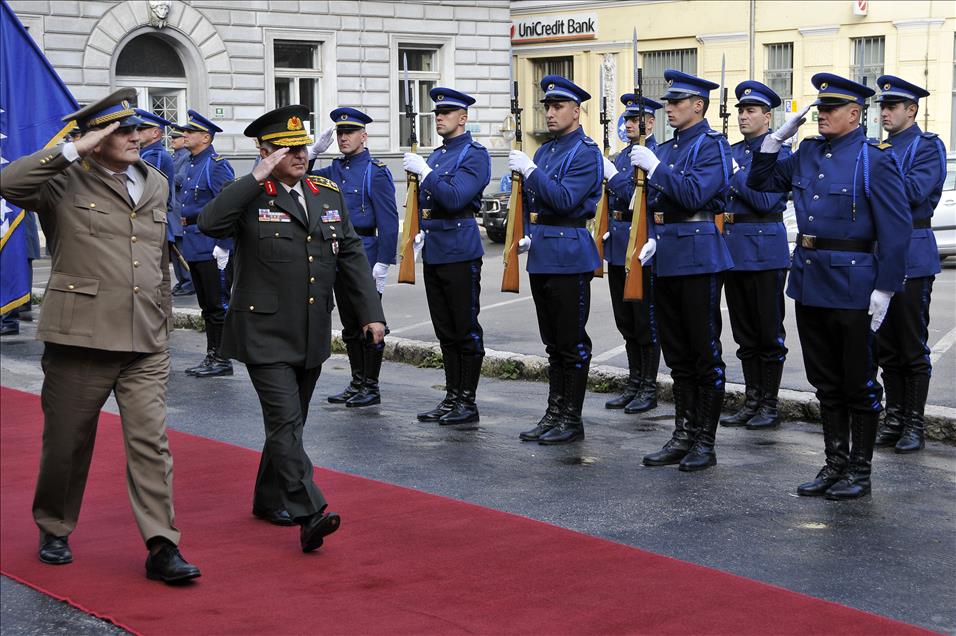 Genelkurmay Başkanı Orgenaral Özel, Bosna Hersek'te