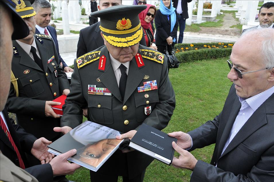 Genelkurmay Başkanı Orgenaral Özel, Bosna Hersek'te