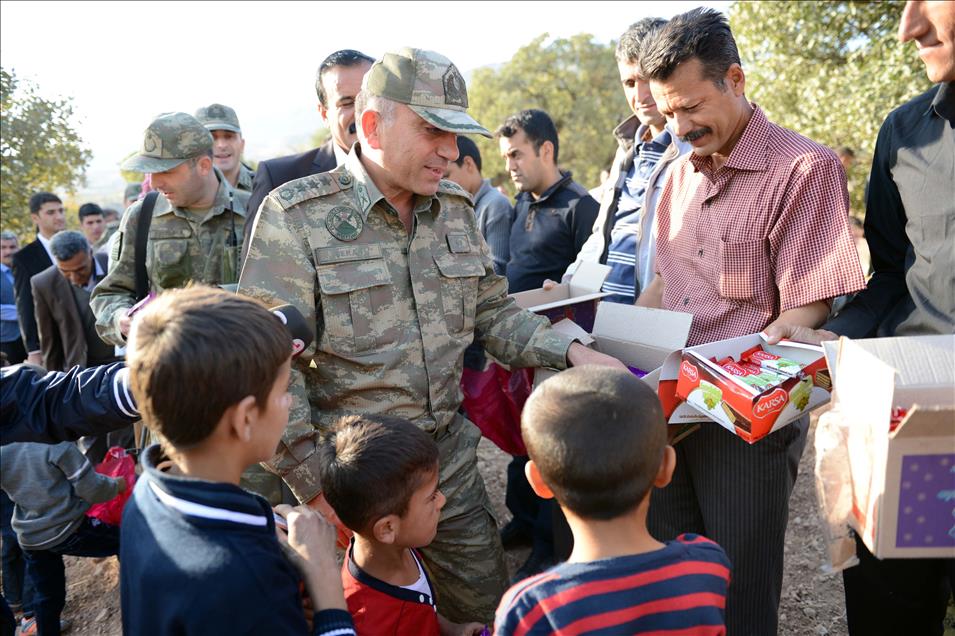 Gabar Dağı'nda Mehmetçik ile vatandaş kucaklaştı