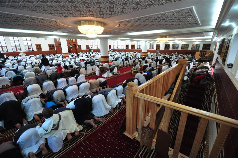 Yemen'de bayram namazı