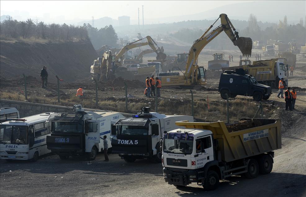 ODTÜ arazisinden geçen yol