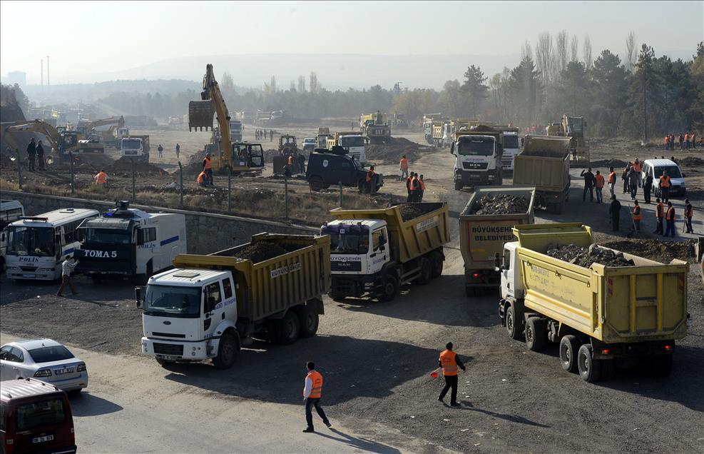 ODTÜ arazisinden geçen yol
