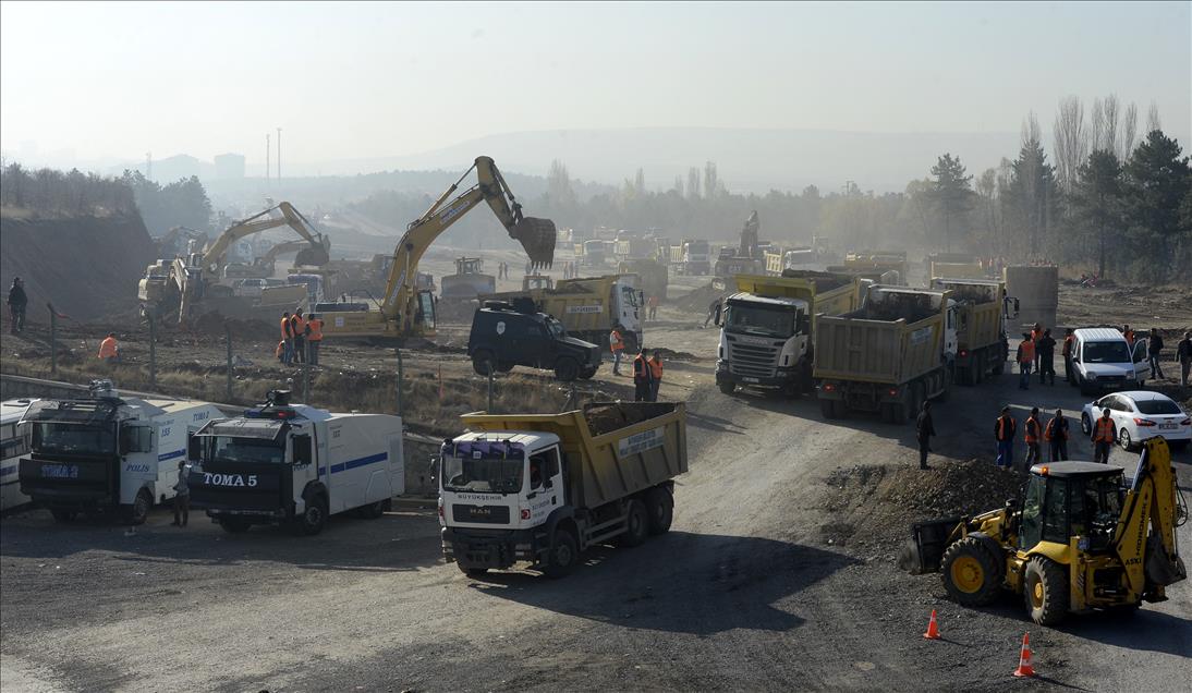ODTÜ arazisinden geçen yol