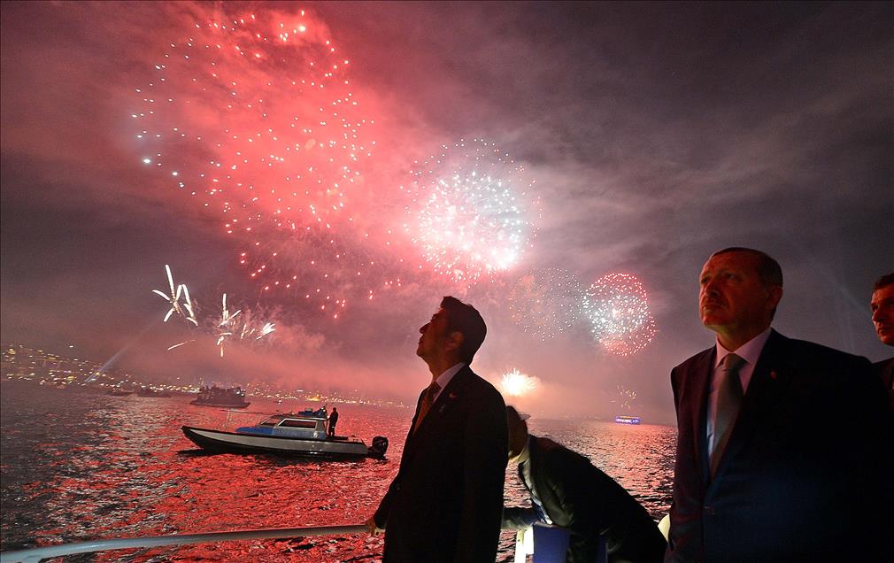 Erdoğan, Shinzo Abe ve Ponta Boğazdaki Gösterileri Birlikte İzledi