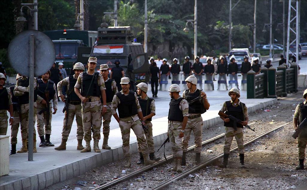 Mısır'da "Halkın iradesi yargılanıyor" gösterileri