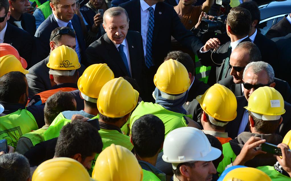 Başbakan Erdoğan, Beştepe'deki yeni Başbakanlık binası inşaatını gezdi