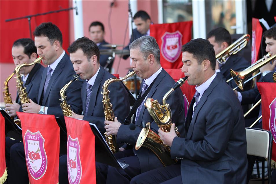 TÜRKAY'dan Afganistan'da görev yapan Mehmetçiğe konser