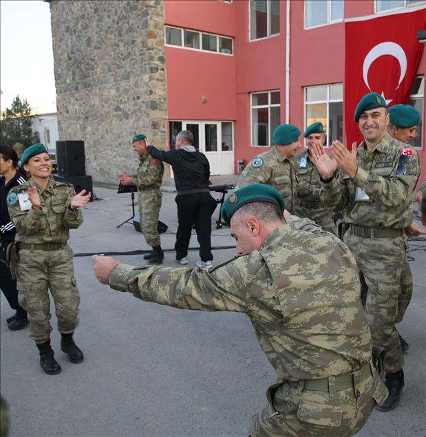 TÜRKAY'dan Afganistan'da görev yapan Mehmetçiğe konser