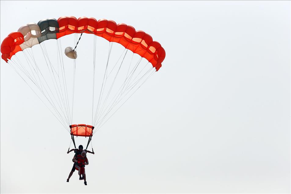 Ürdün'de skydiving etkinlikleri