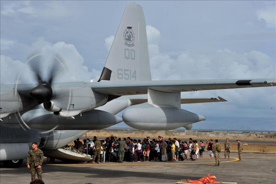 Tacloban şehri yaralarını sarmaya çalışıyor