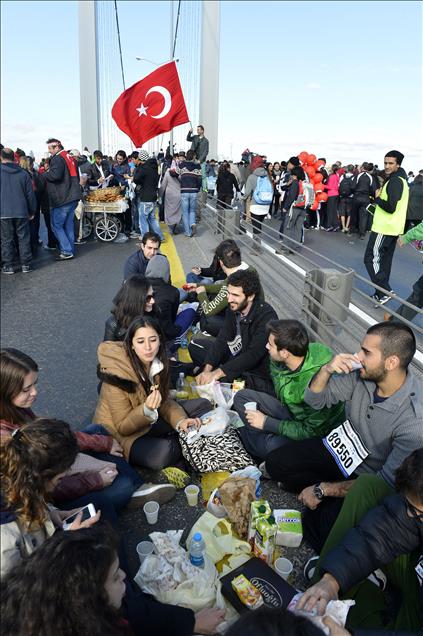 35. Vodafone İstanbul Maratonu ve Halk Koşusu