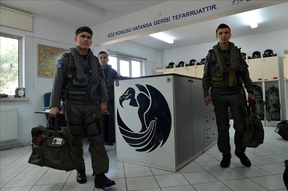 Sınırın çelik kanatlı devriyeleri