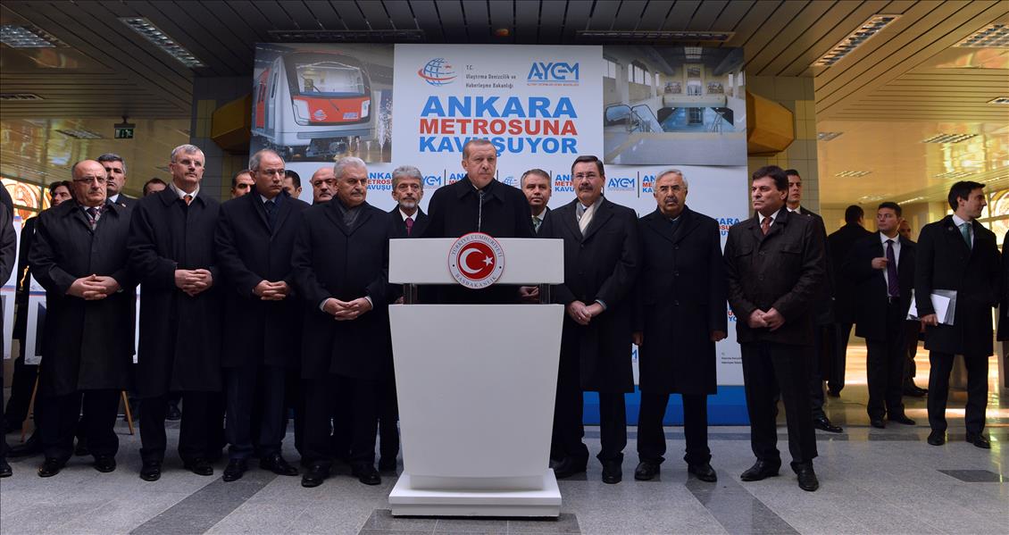 Başbakan Erdoğan, Batıkent-Sincan metro hattında incelemelerde bulundu