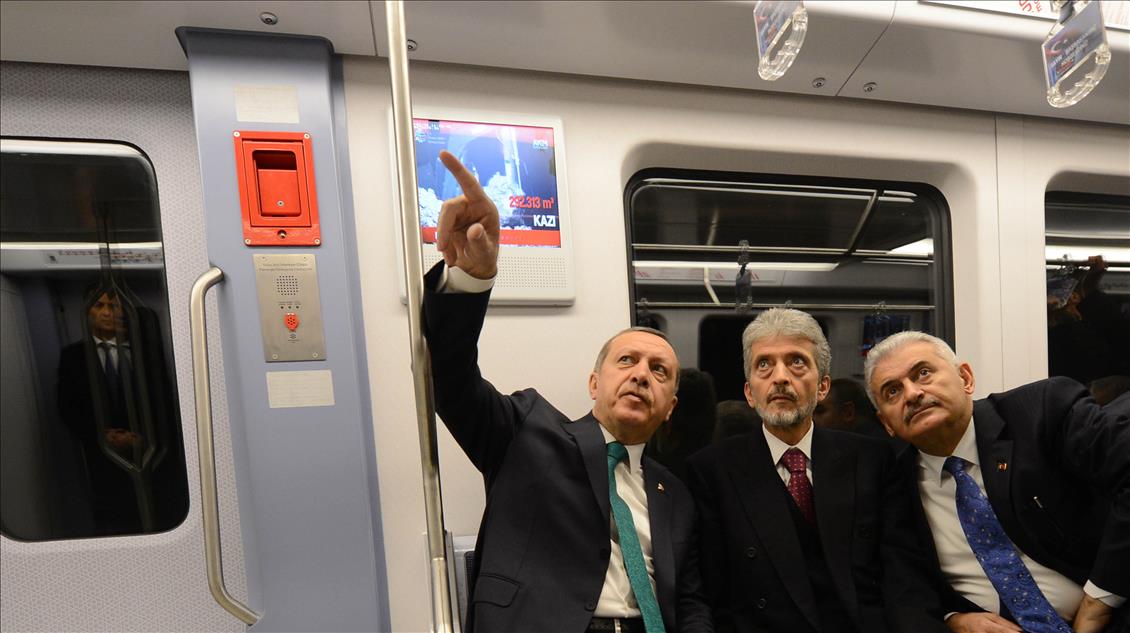Başbakan Erdoğan, Ankara metrosunu inceledi