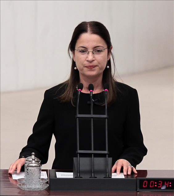Aile ve Sosyal Politikalar Bakanı Ayşenur İslam