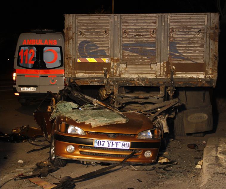 Başkentte trafik kazaları: 1 ölü, 4 yaralı