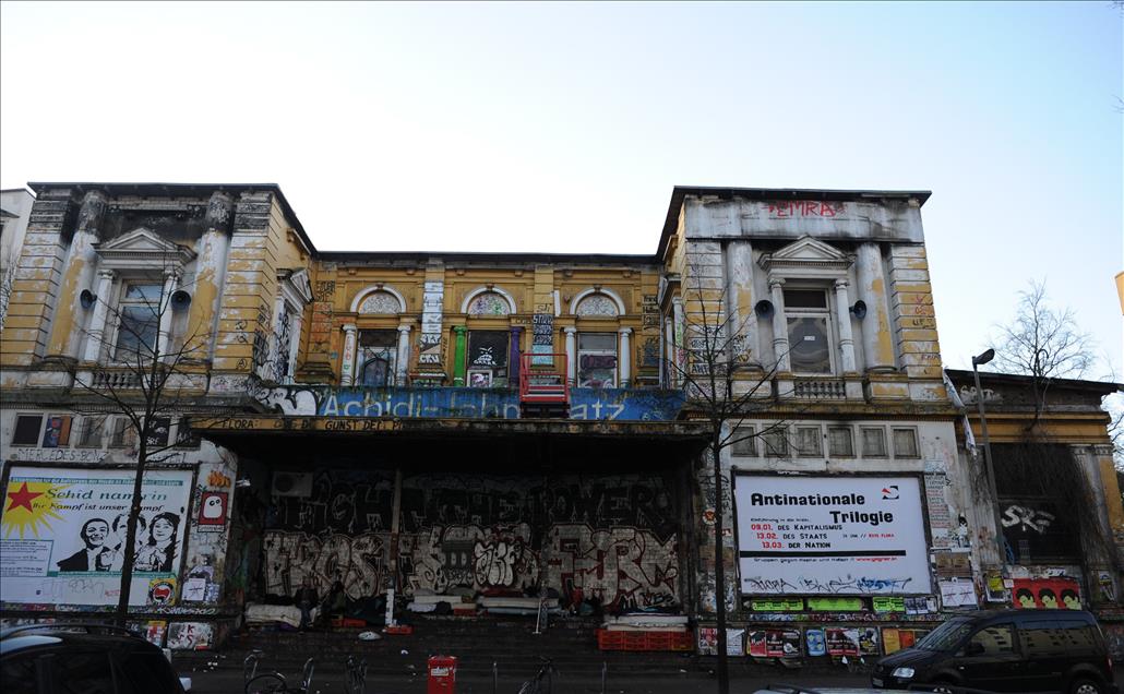 Hamburg'taki bazı semtlerin ''tehlikeli bölge'' ilan edilmesi