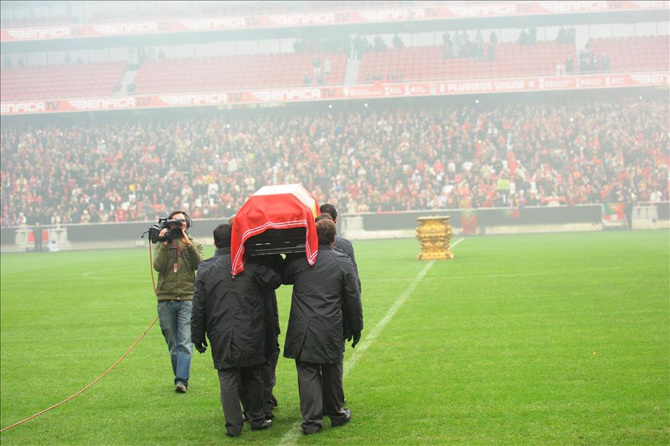 Portekiz, Eusebio'yu uğurluyor