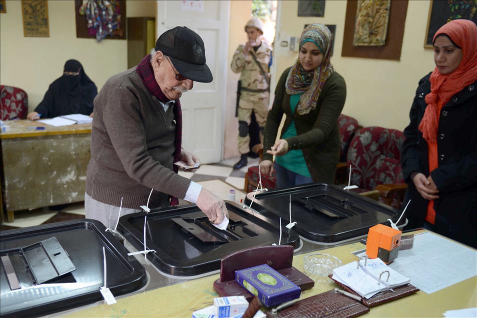 Mısır'da anayasa referandumu