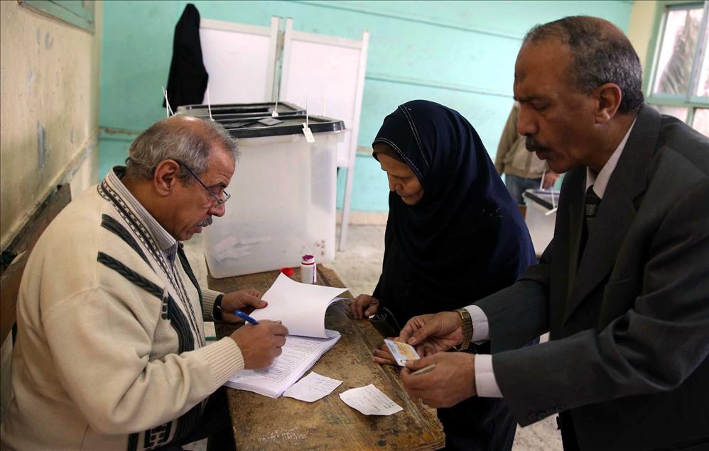 Mısır'da halk sandık başında