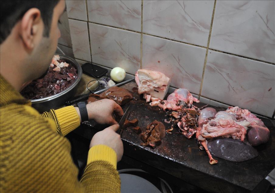 Üç öğün tüketilen geleneksel damak tadı: "Ciğer Kebabı"