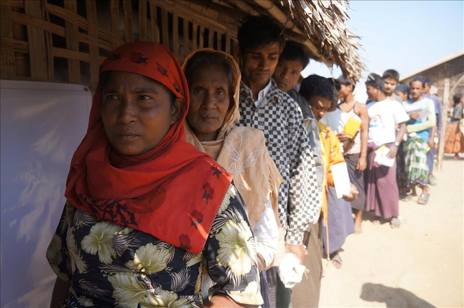 Türkiye'nin yardım eli Myanmar'a uzandı