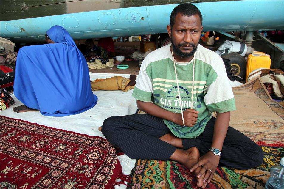 Muslim refugees at airport in CAR