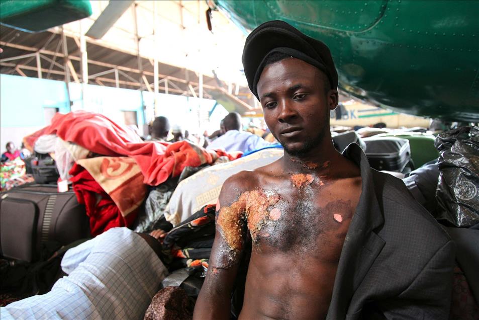 Muslim refugees at airport in CAR