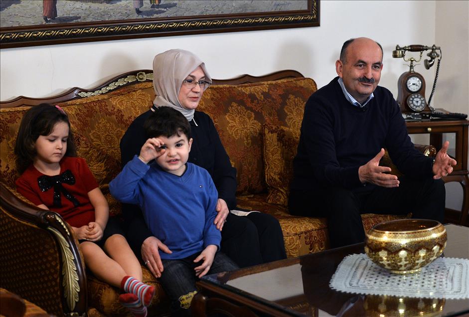 Bakan Müezzinoğlu, çocukluk aşkıyla geçirdiği 37 yılı anlattı