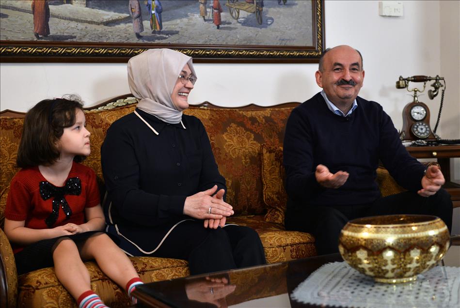 Bakan Müezzinoğlu, çocukluk aşkıyla geçirdiği 37 yılı anlattı