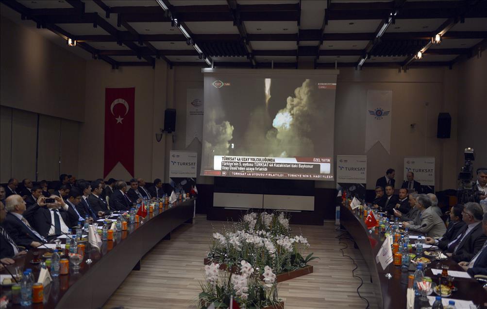 Türkiye'nin yeni uydusu TÜRKSAT 4A fırlatıldı