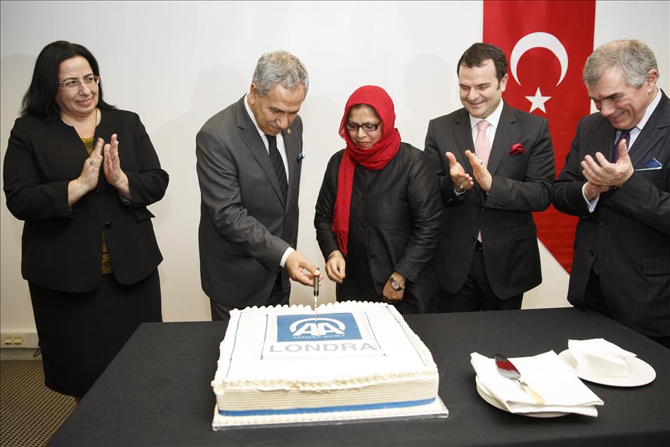 AA Londra Ofis Açılışı