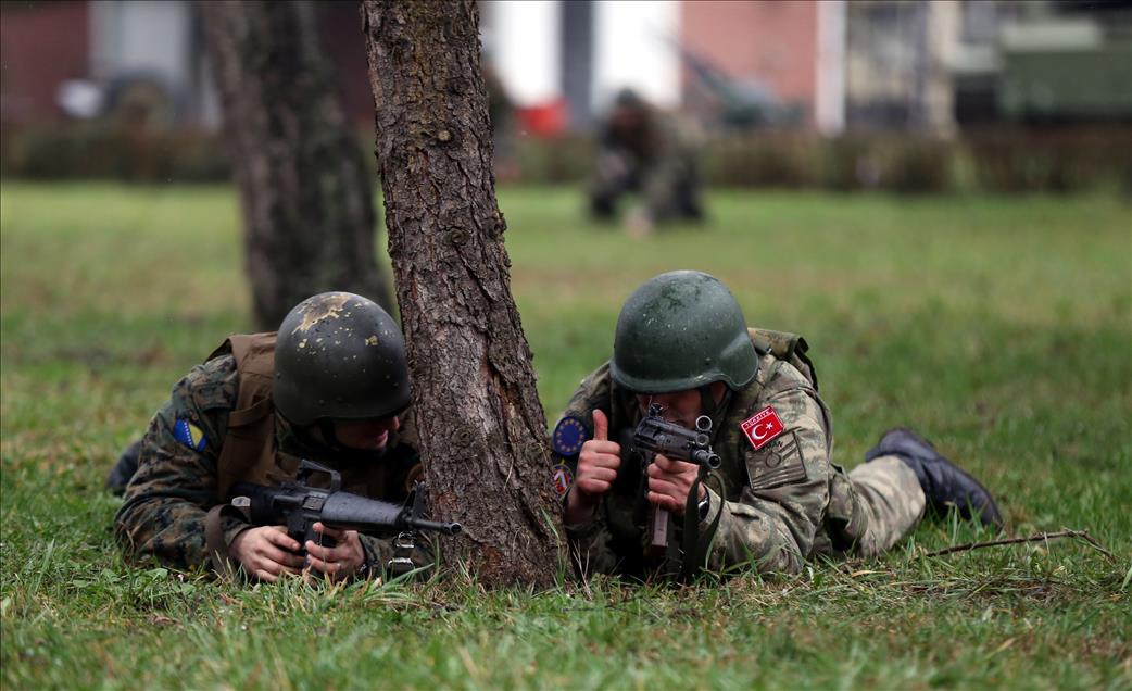 Bosna ordusuna "Mehmetçik"ten eğitim