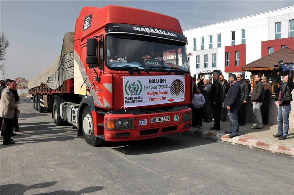 Suriye'ye yardımlar sürüyor