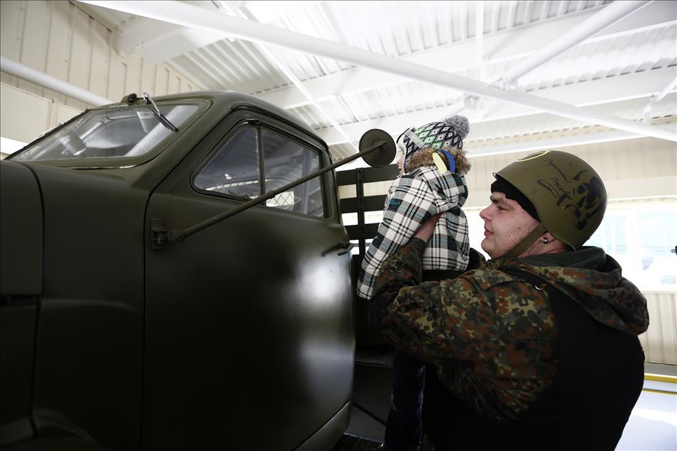 Yanukovych's abandoned residence charming visitors