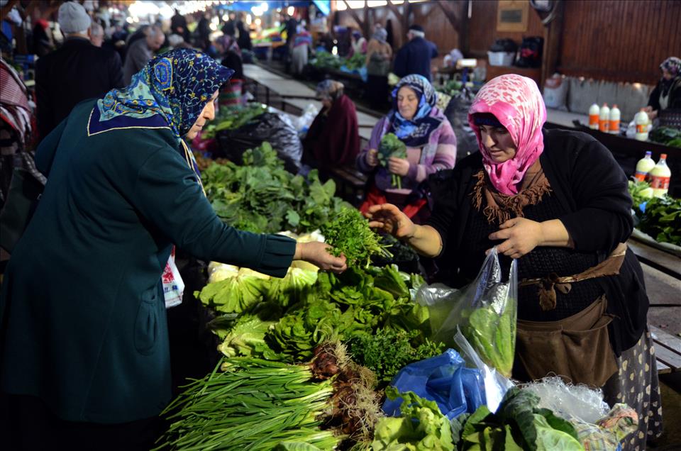 Semt pazarları hala cazibesini koruyor