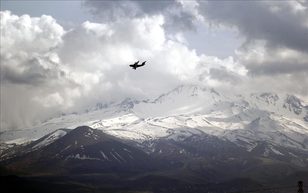 Geleceğin nakliye uçağı A400M Türkiye'de