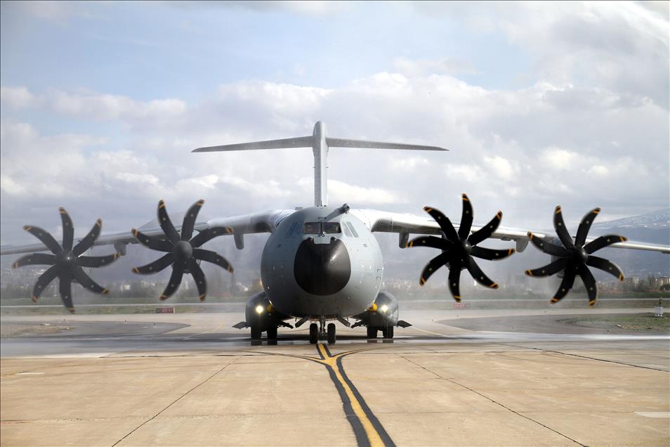 Geleceğin nakliye uçağı A400M Türkiye'de