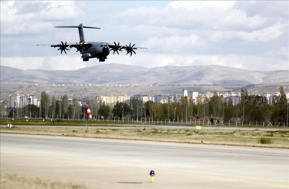 Geleceğin nakliye uçağı A400M Türkiye'de