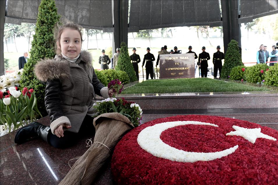 8. Cumhurbaşkanı Turgut Özal, vefatının 21. yılında anıldı