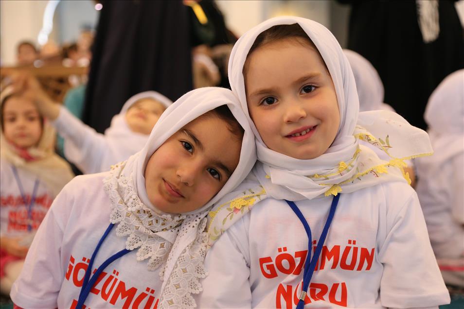 "Benim namazım şenliği"
