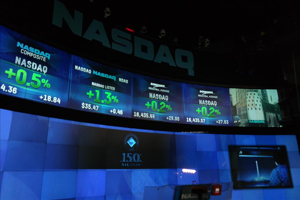 NASDAQ'ın kapanış zilini Prof. Dr. Barbarosoğlu çaldı