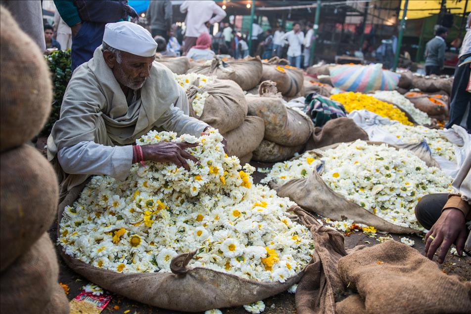 India's largest openair wholesale flower market in the city of