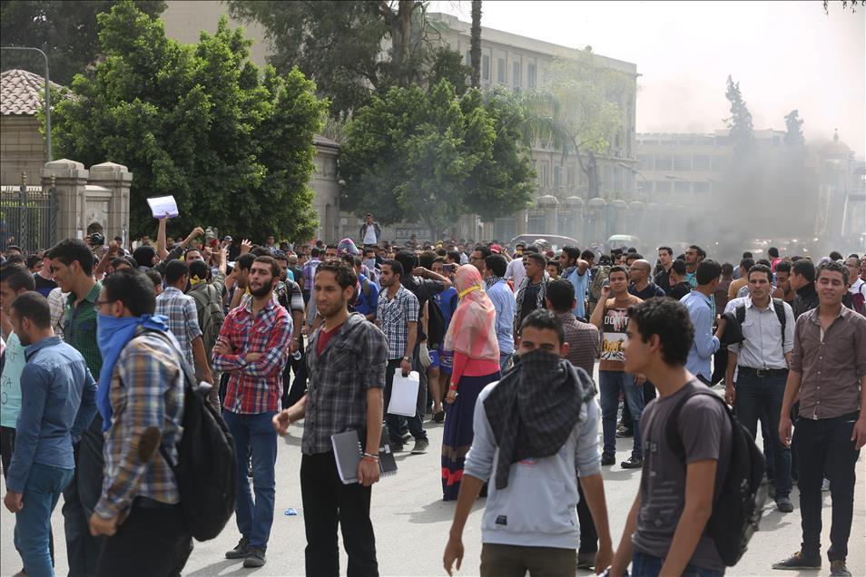 Mısır'da darbe karşıtı gösteriler