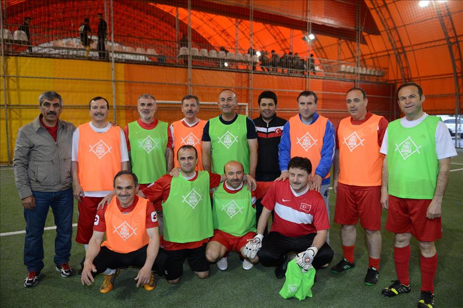 Bakan ve Milletvekilleri futbol oynadı