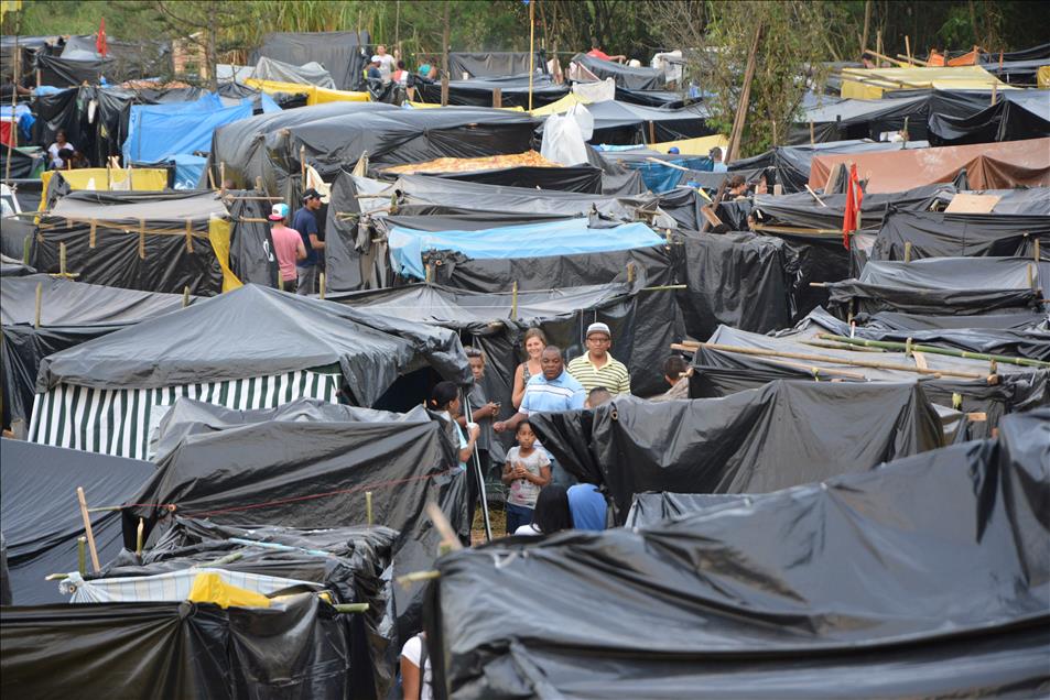 Families living in the shadow of Brazil's World Cup