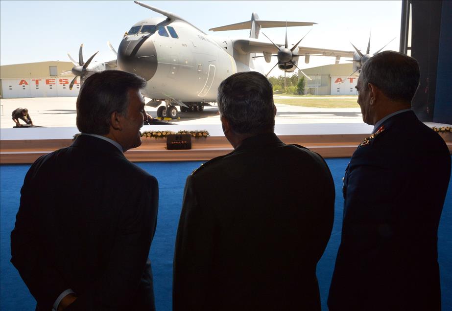 Nakliye uçağı A400M'in teslim töreni