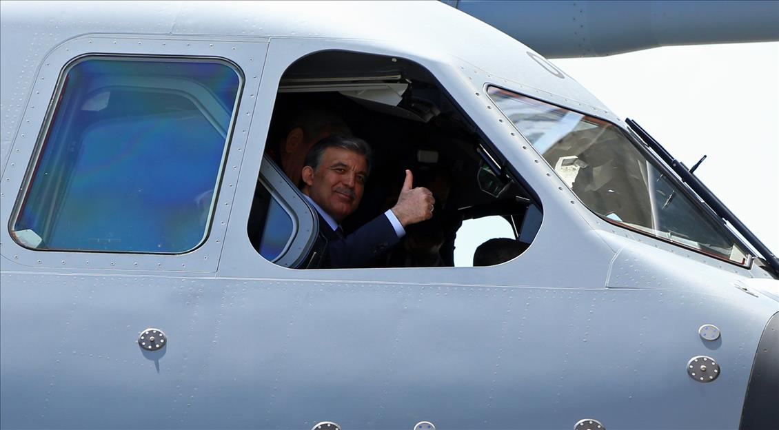 Nakliye uçağı A400M'in teslim töreni