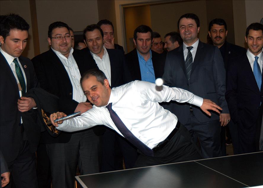 Bakan Kılıç, Üsküdar Gençlik Merkezi'ni ziyaret etti