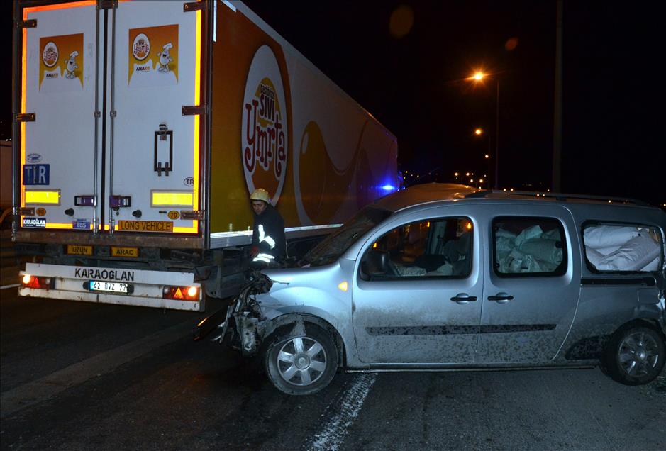 TEM otoyolunda zincirleme trafik kazası